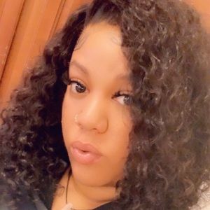 Meet your Posher, Sierra